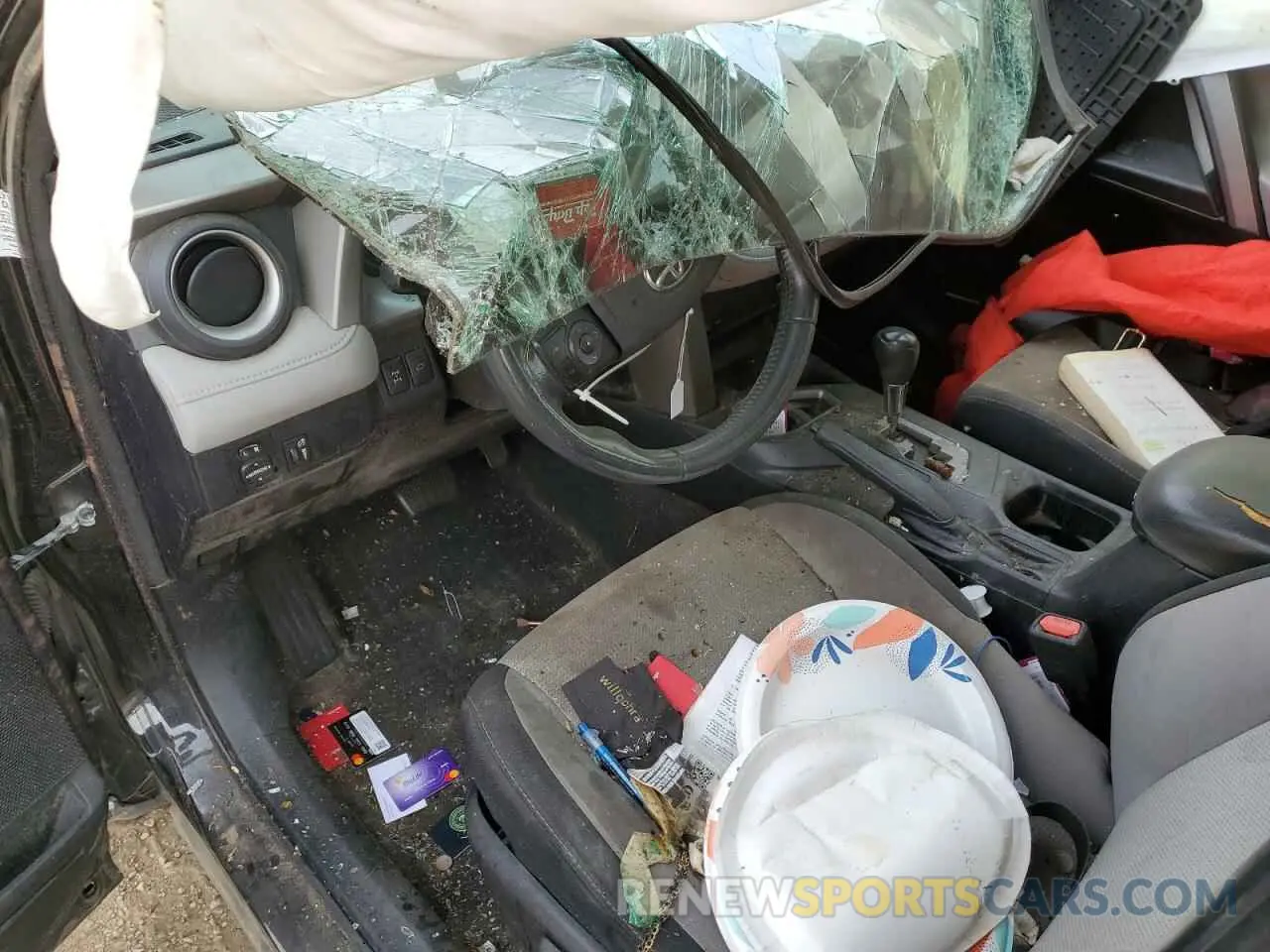 8 Фотография поврежденного автомобиля 2T3RFREV1GW457601 TOYOTA RAV4 2016