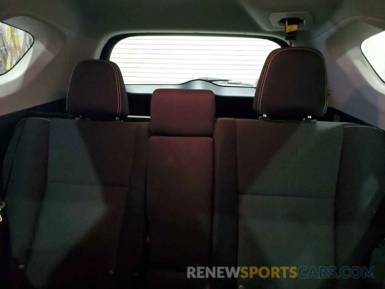 10 Фотография поврежденного автомобиля 2T3RFREV2JW842298 TOYOTA RAV4 2018