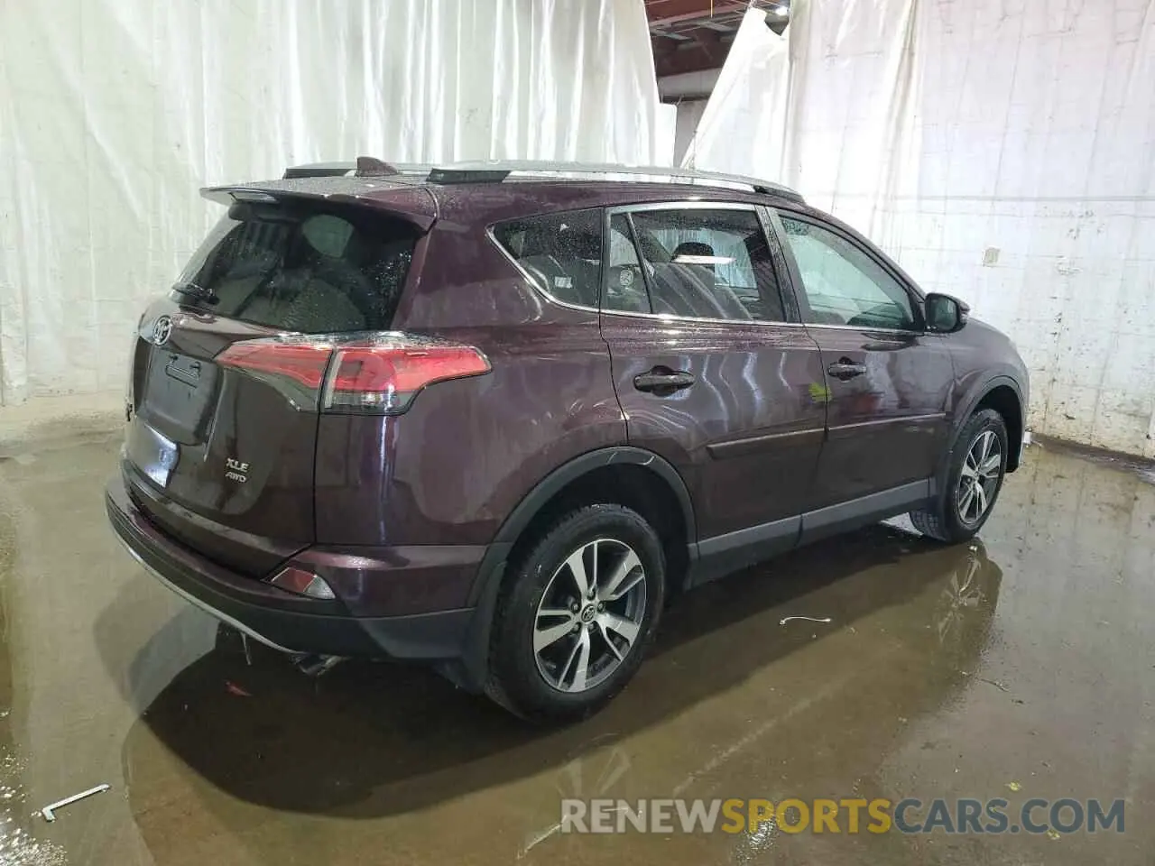 3 Фотография поврежденного автомобиля 2T3RFREV2JW842298 TOYOTA RAV4 2018