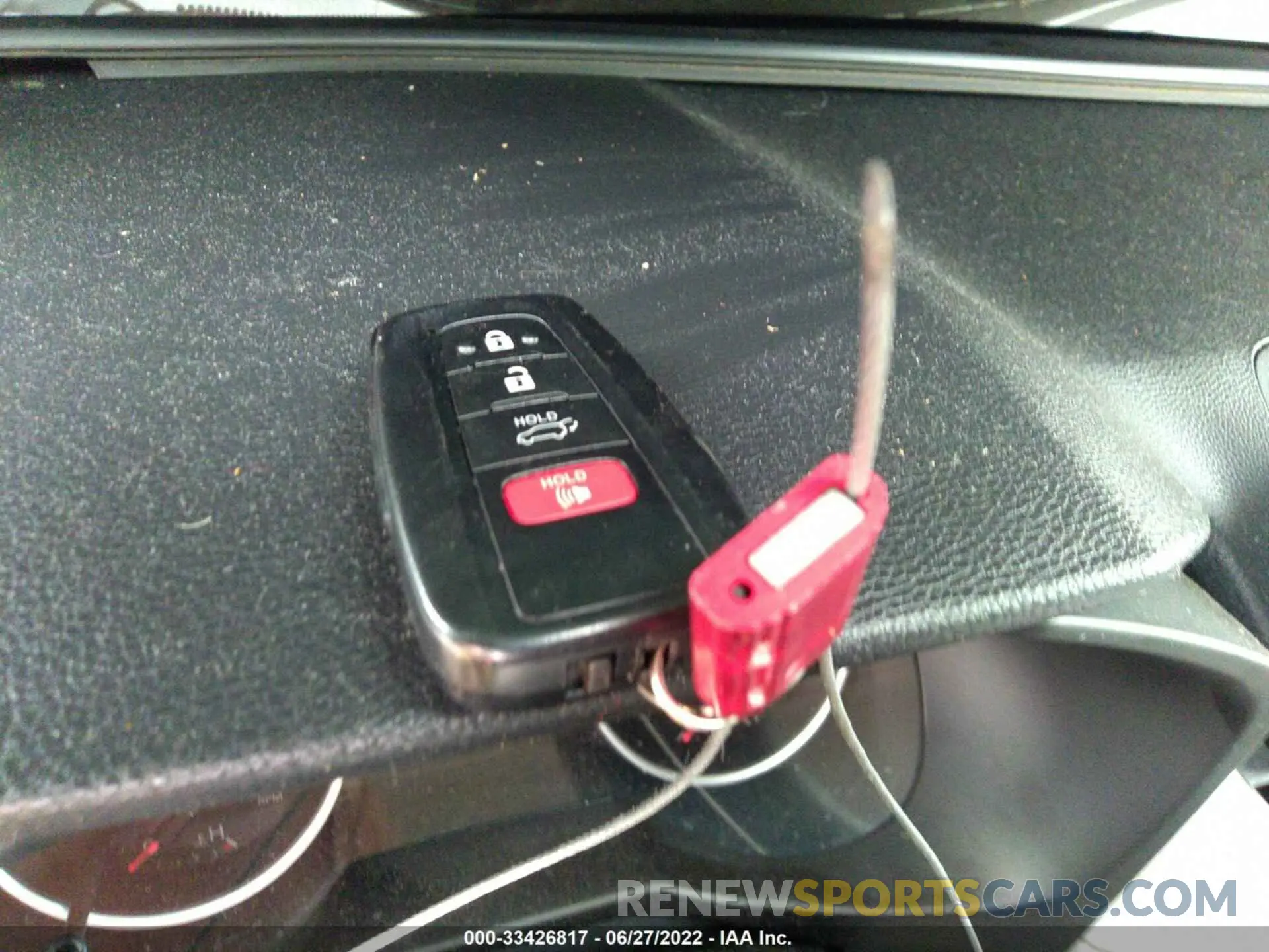 11 Photograph of a damaged car 2T3A1RFV0KC022993 TOYOTA RAV4 2019