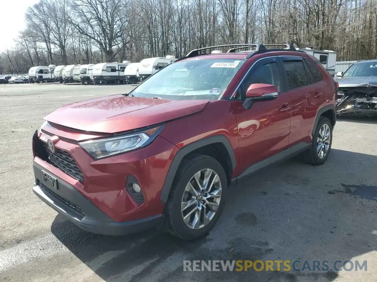 1 Photograph of a damaged car 2T3A1RFV0KC050115 TOYOTA RAV4 2019