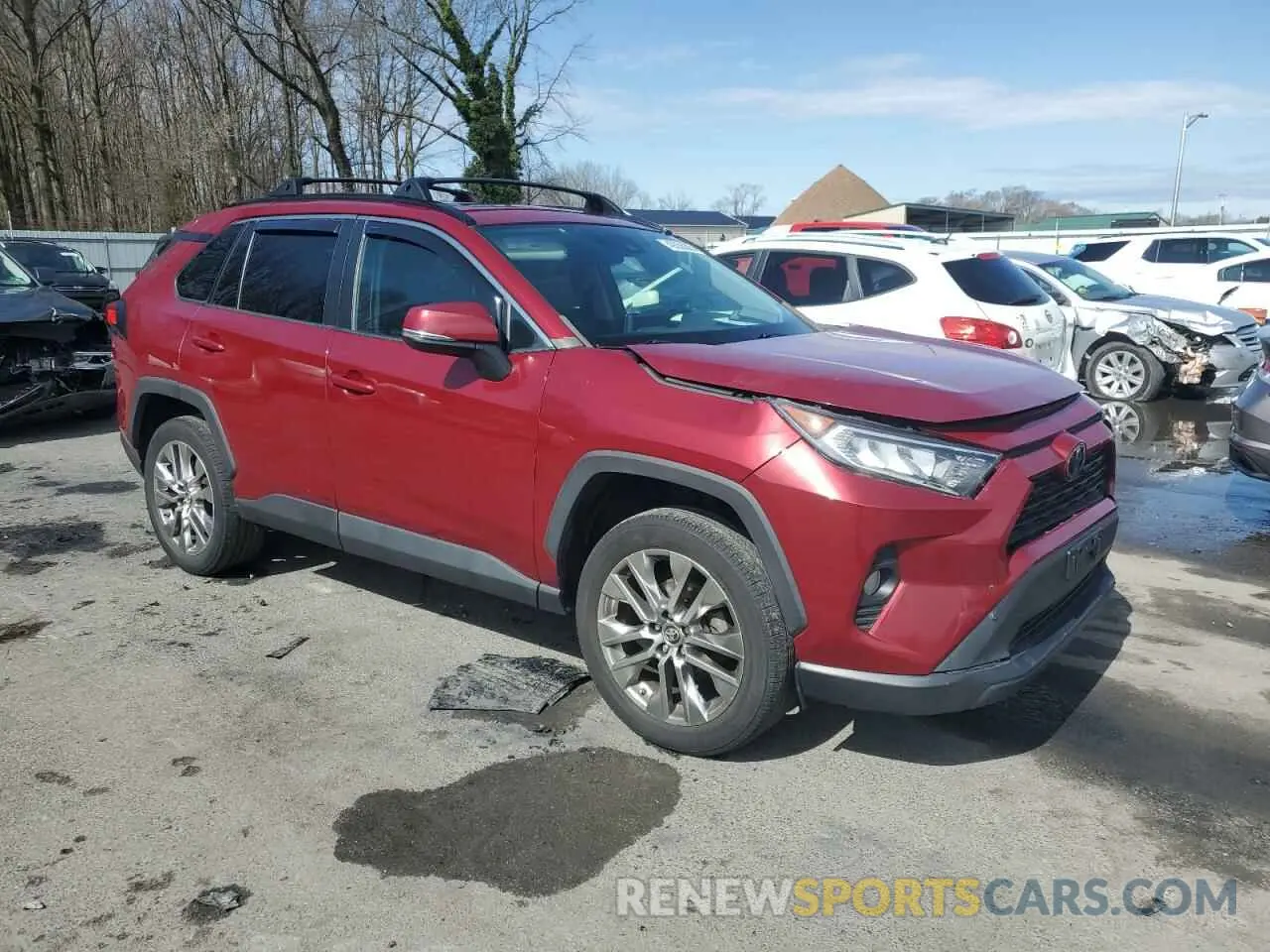 4 Photograph of a damaged car 2T3A1RFV0KC050115 TOYOTA RAV4 2019