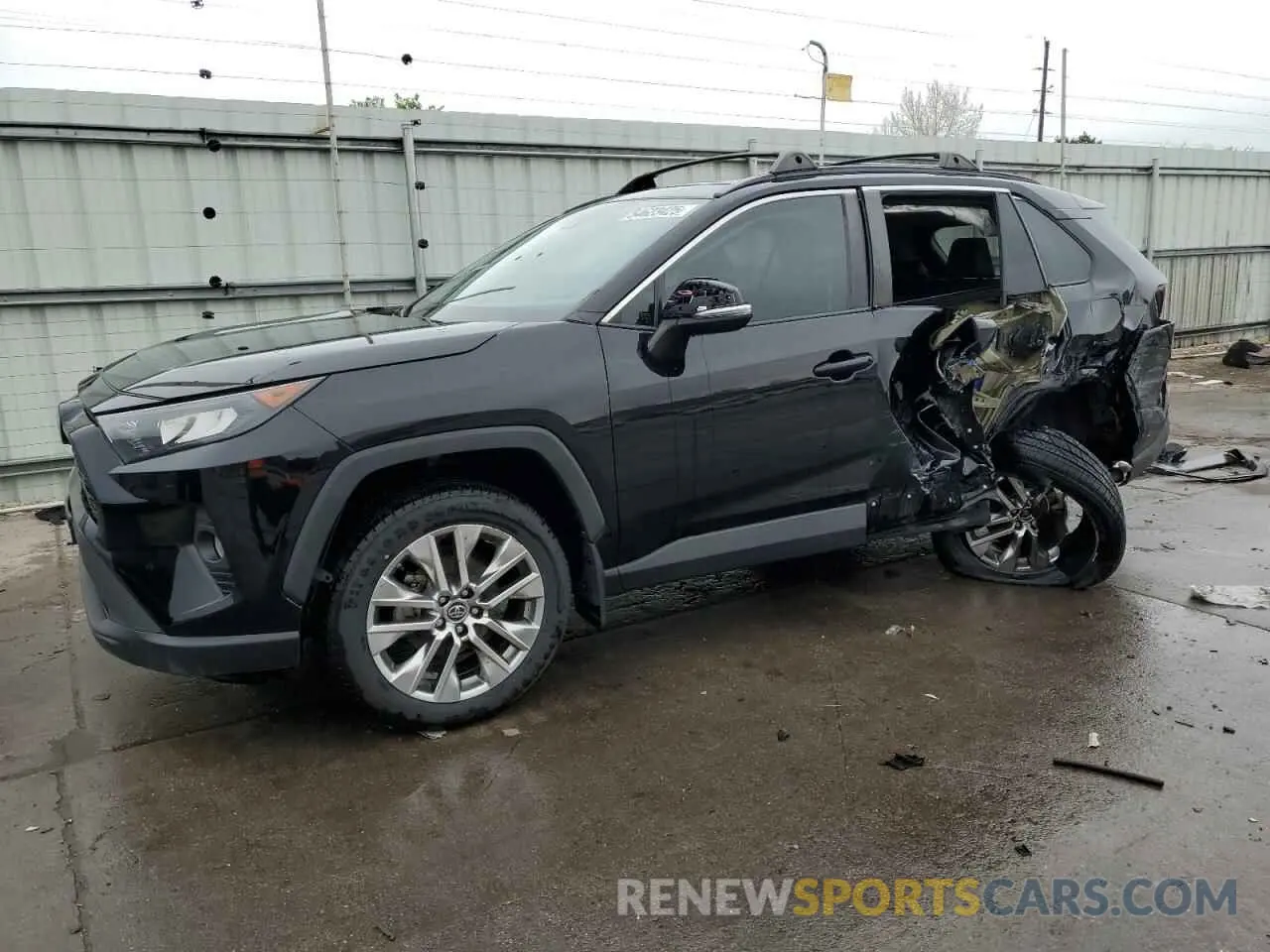 1 Photograph of a damaged car 2T3A1RFV2KC001370 TOYOTA RAV4 2019