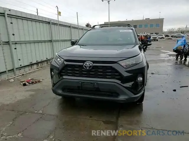 15 Photograph of a damaged car 2T3A1RFV2KC001370 TOYOTA RAV4 2019
