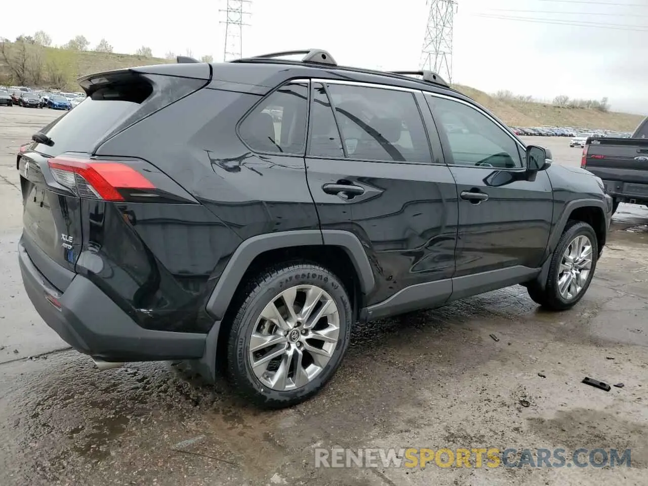 3 Photograph of a damaged car 2T3A1RFV2KC001370 TOYOTA RAV4 2019