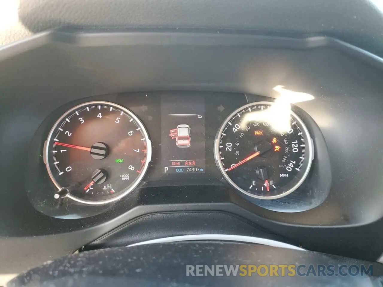 9 Photograph of a damaged car 2T3A1RFV2KW044833 TOYOTA RAV4 2019