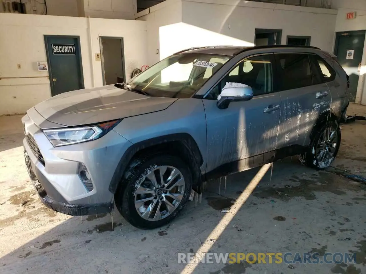 1 Фотография поврежденного автомобиля 2T3A1RFV2KW078108 TOYOTA RAV4 2019