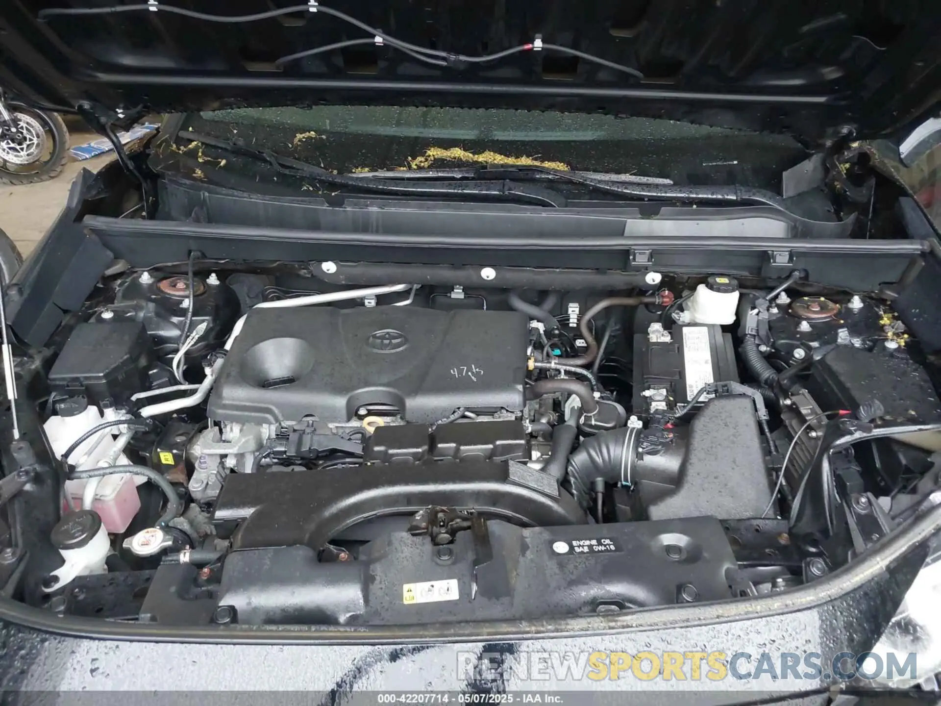10 Photograph of a damaged car 2T3A1RFV3KC047290 TOYOTA RAV4 2019