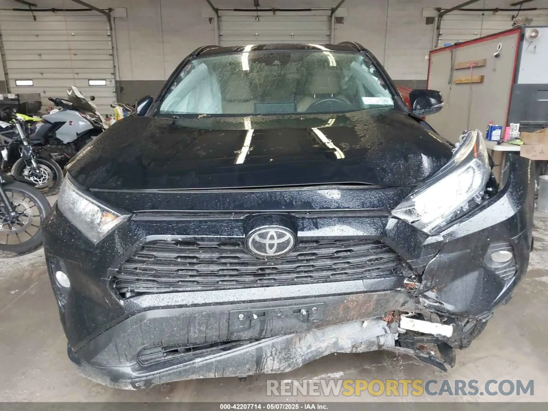 12 Photograph of a damaged car 2T3A1RFV3KC047290 TOYOTA RAV4 2019