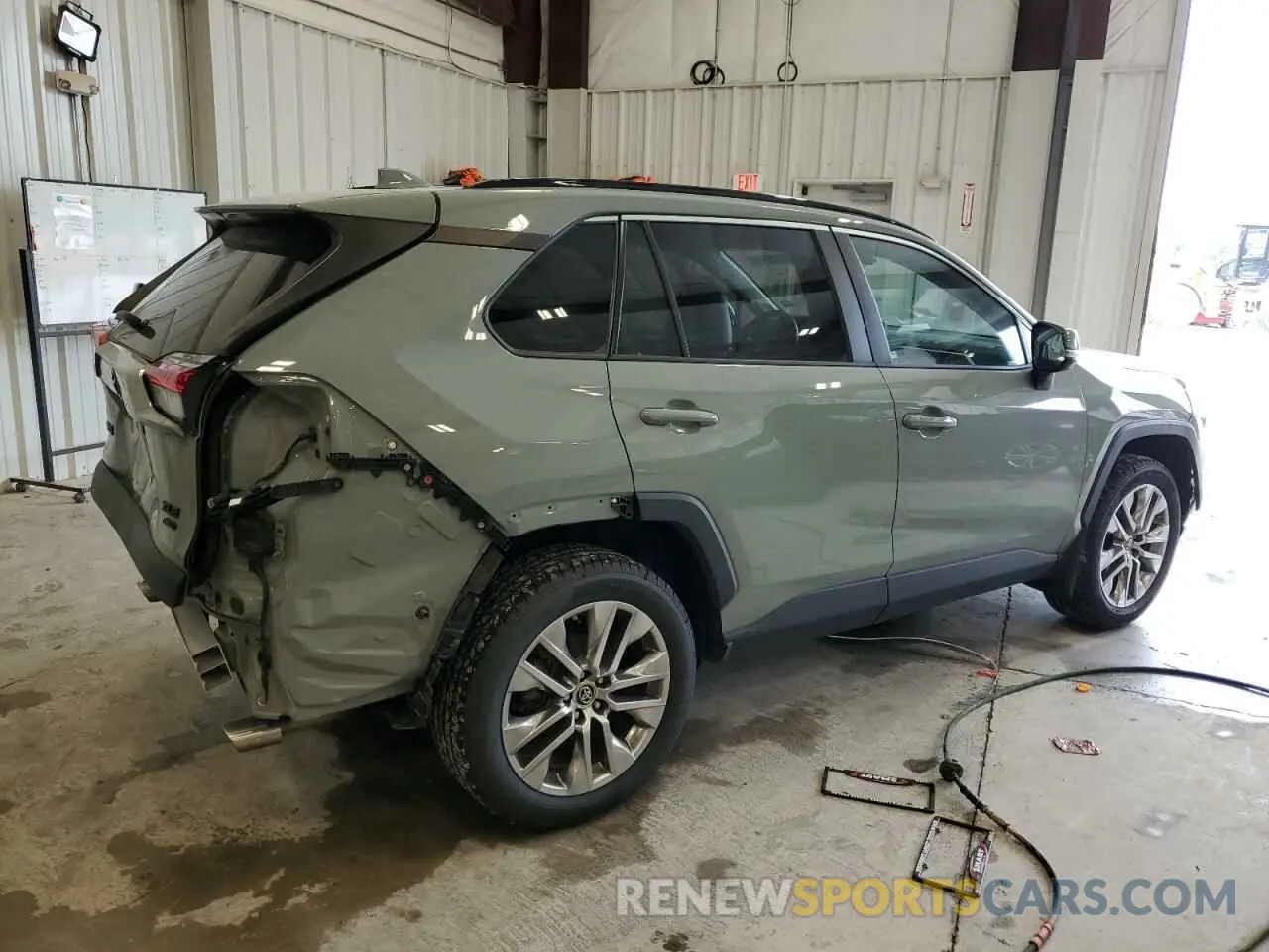 3 Photograph of a damaged car 2T3A1RFV3KW062418 TOYOTA RAV4 2019