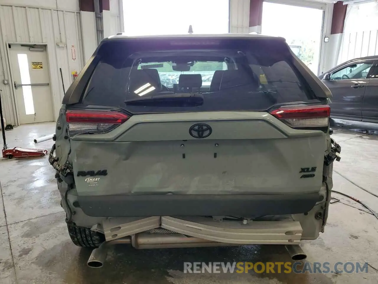 6 Photograph of a damaged car 2T3A1RFV3KW062418 TOYOTA RAV4 2019