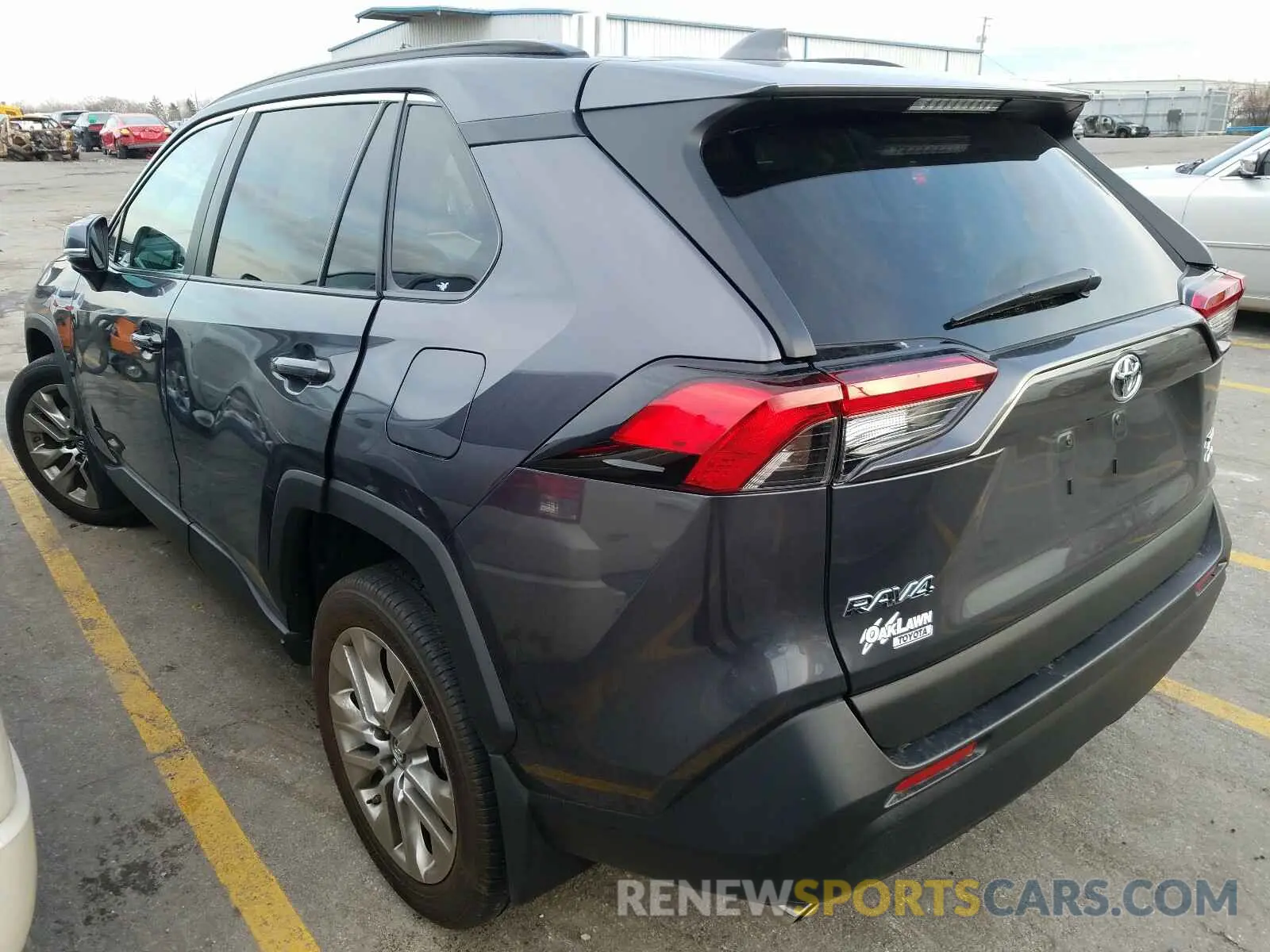3 Photograph of a damaged car 2T3A1RFV3KW074522 TOYOTA RAV4 2019