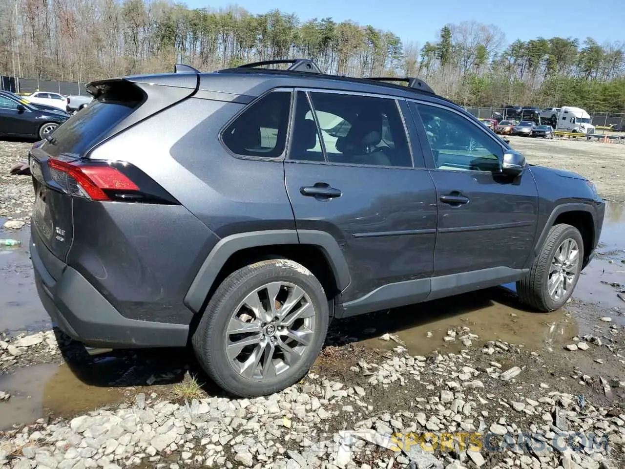 3 Фотография поврежденного автомобиля 2T3A1RFV4KC050683 TOYOTA RAV4 2019