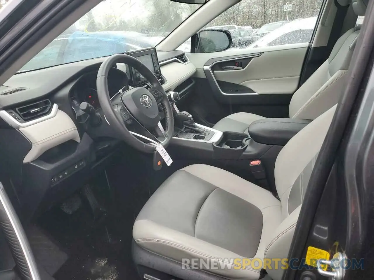 7 Фотография поврежденного автомобиля 2T3A1RFV4KC050683 TOYOTA RAV4 2019