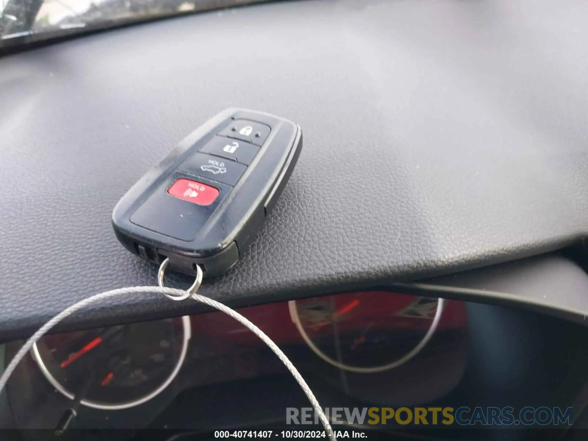 11 Photograph of a damaged car 2T3A1RFV4KC050778 TOYOTA RAV4 2019