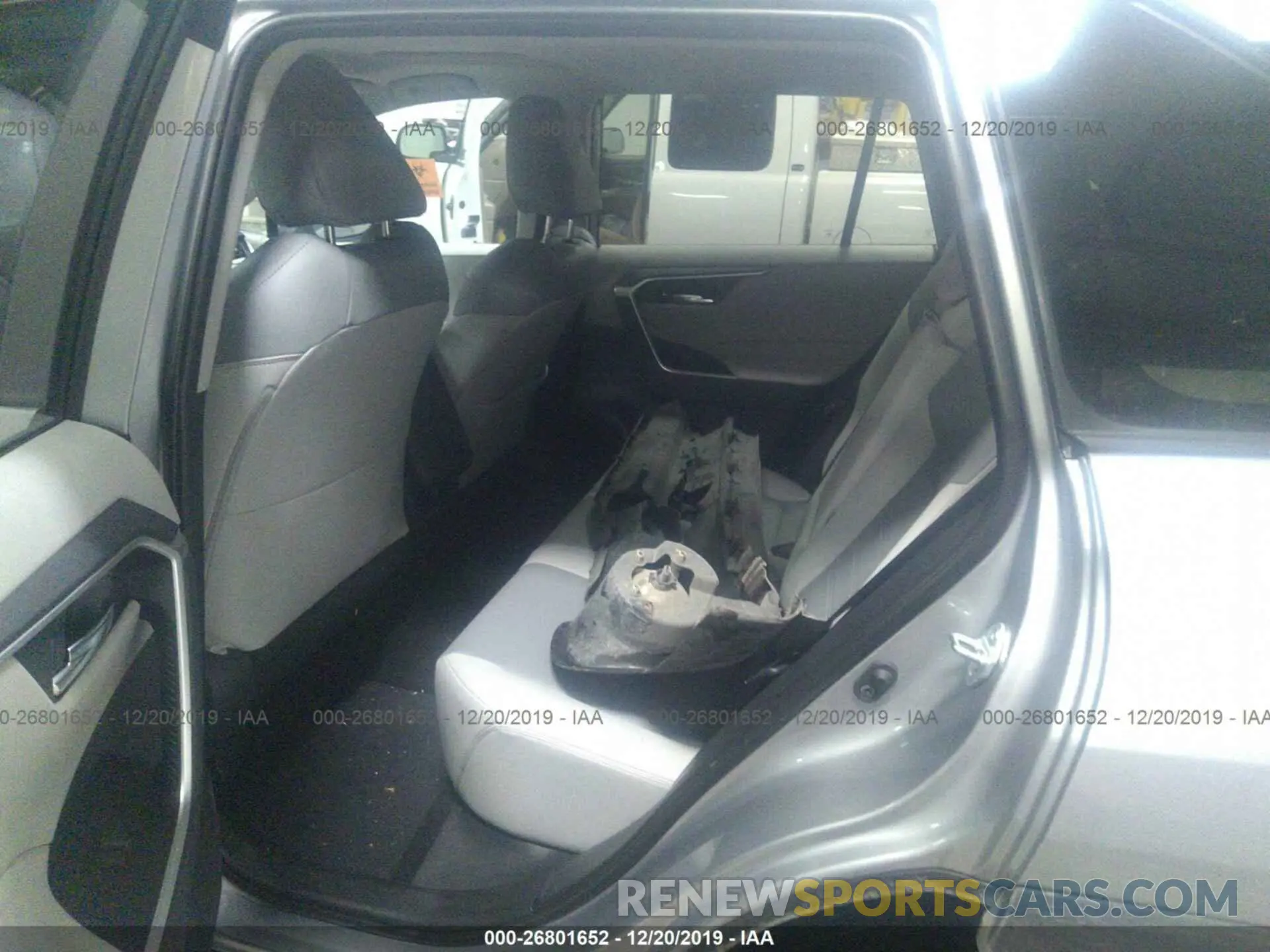 8 Photograph of a damaged car 2T3A1RFV6KC042911 TOYOTA RAV4 2019