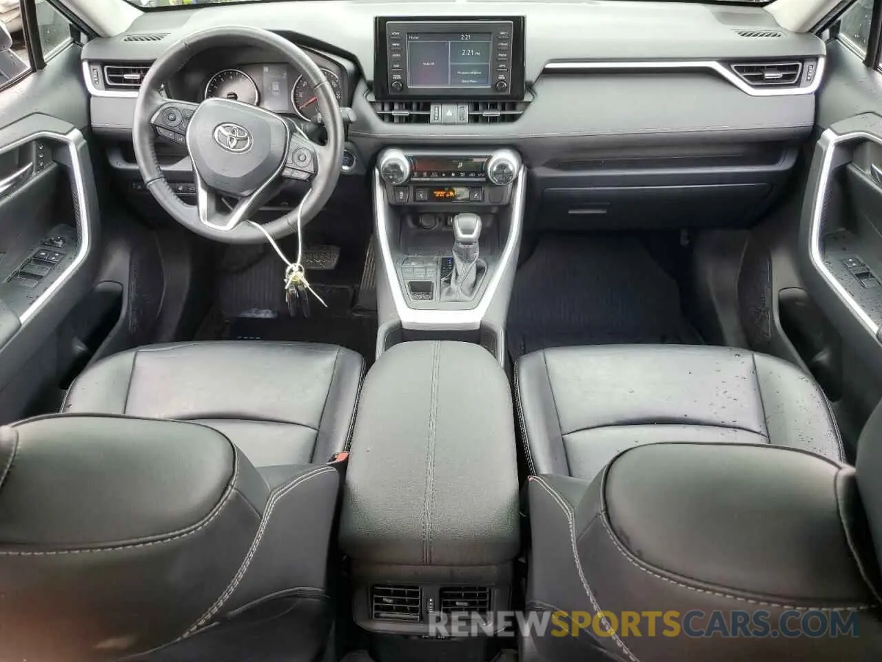 8 Photograph of a damaged car 2T3A1RFV6KC058736 TOYOTA RAV4 2019