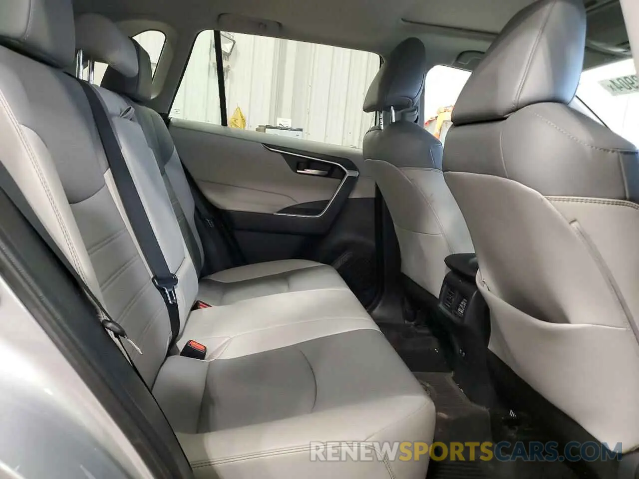 11 Фотография поврежденного автомобиля 2T3A1RFV6KW077186 TOYOTA RAV4 2019