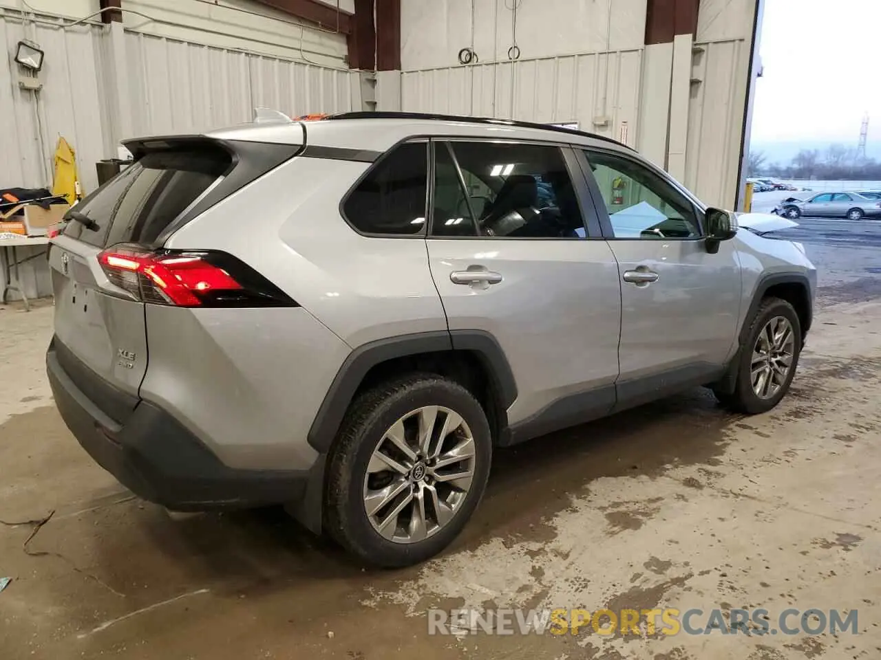 3 Фотография поврежденного автомобиля 2T3A1RFV6KW077186 TOYOTA RAV4 2019