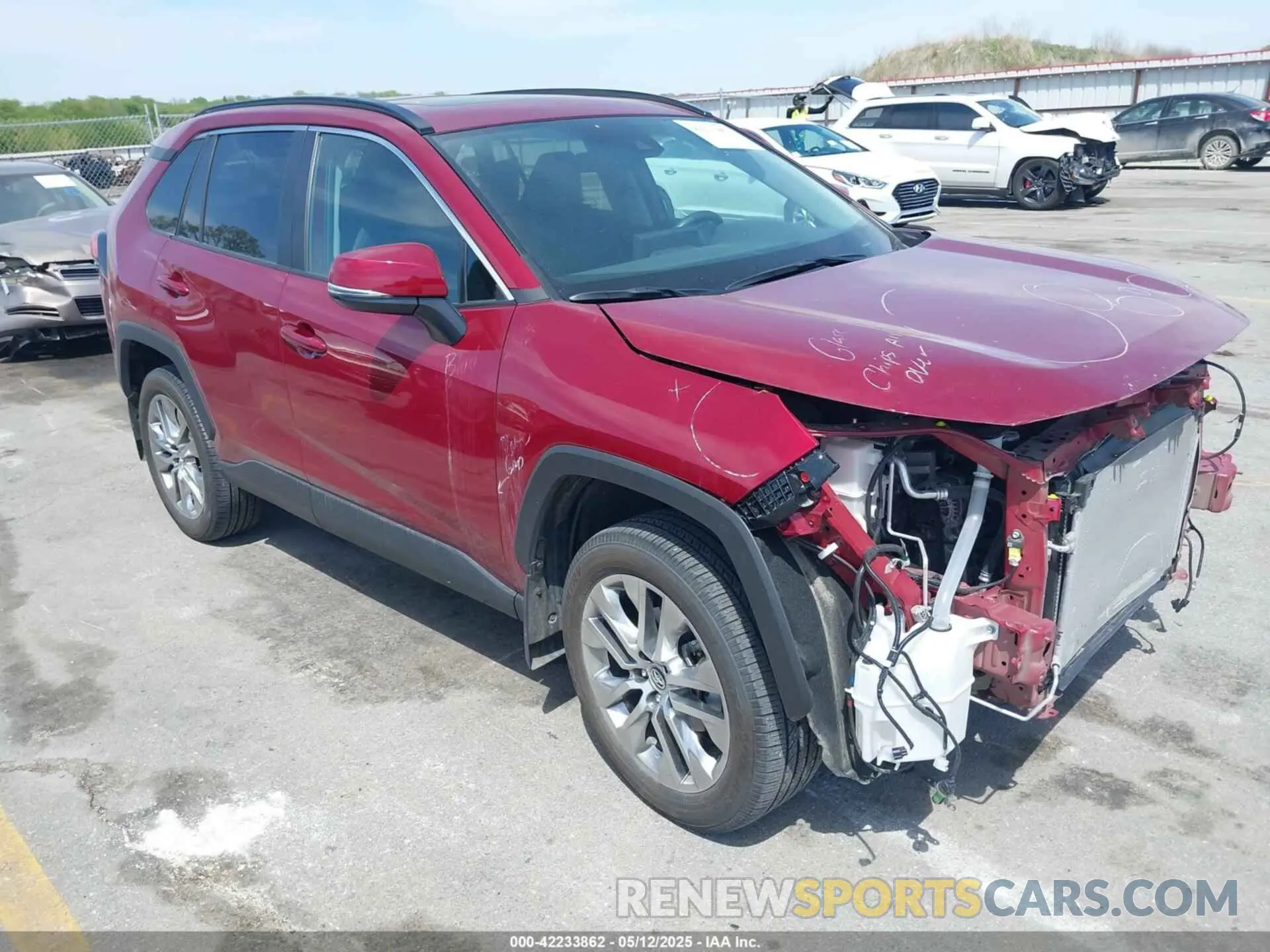 1 Фотография поврежденного автомобиля 2T3A1RFV8KW080641 TOYOTA RAV4 2019