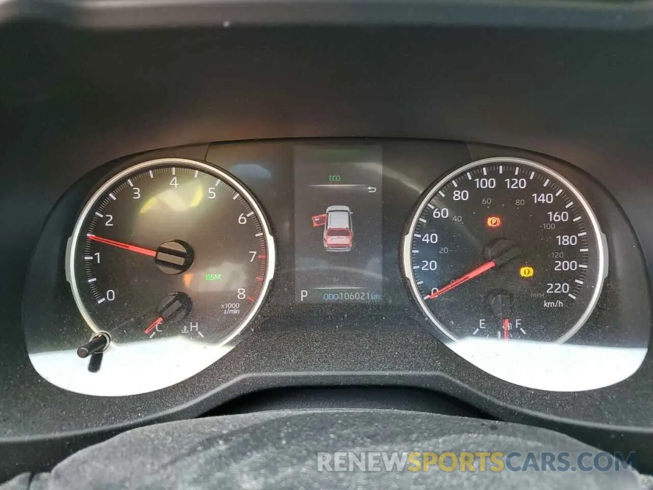 9 Photograph of a damaged car 2T3B1RFV0KW040655 TOYOTA RAV4 2019