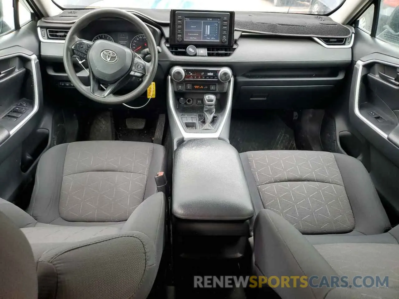 8 Photograph of a damaged car 2T3B1RFV4KW062707 TOYOTA RAV4 2019