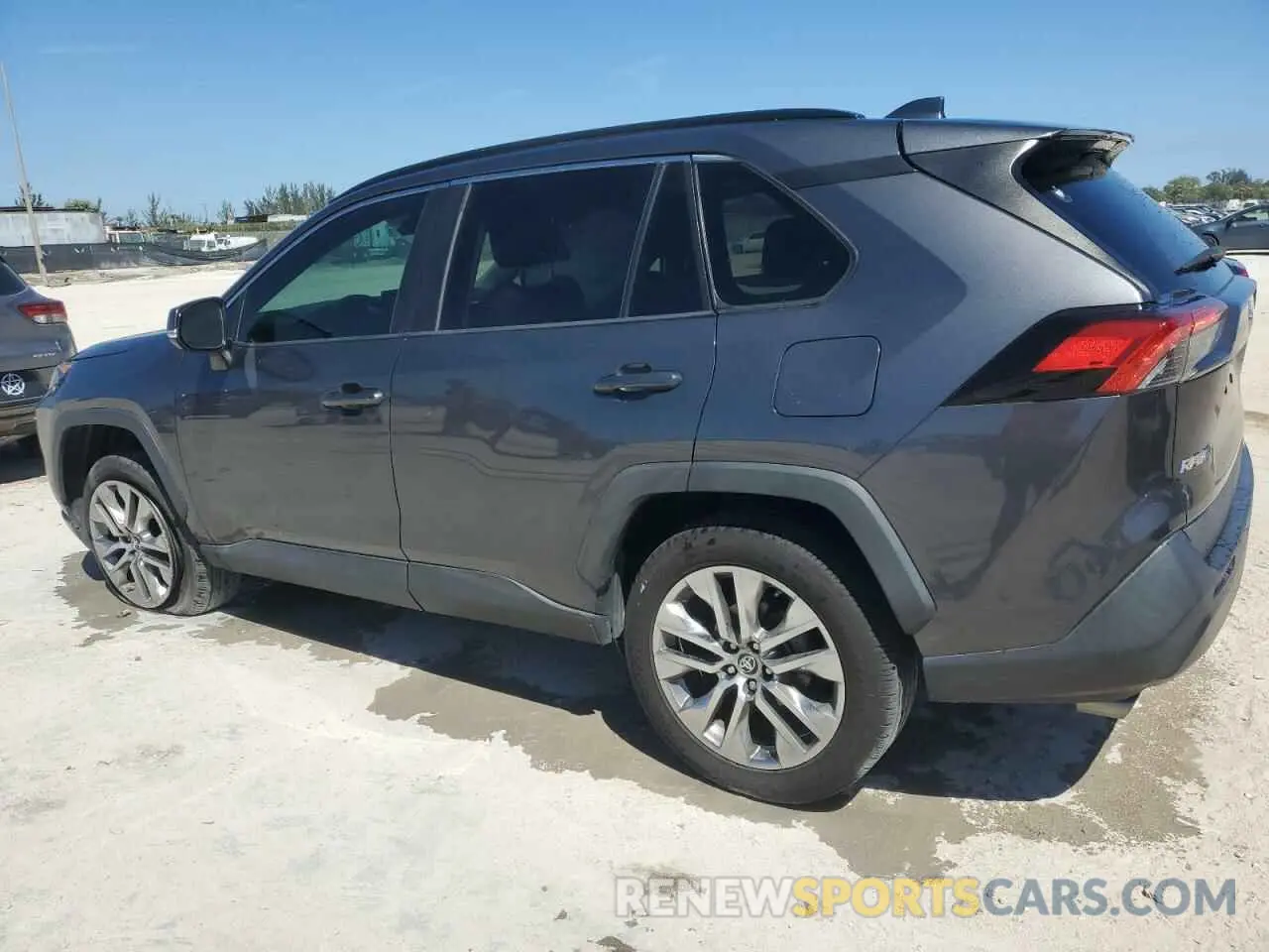 2 Фотография поврежденного автомобиля 2T3C1RFV0KW051305 TOYOTA RAV4 2019