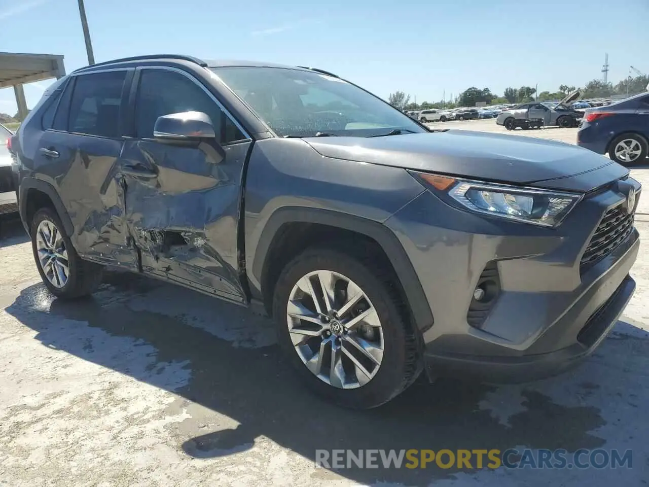 4 Фотография поврежденного автомобиля 2T3C1RFV0KW051305 TOYOTA RAV4 2019