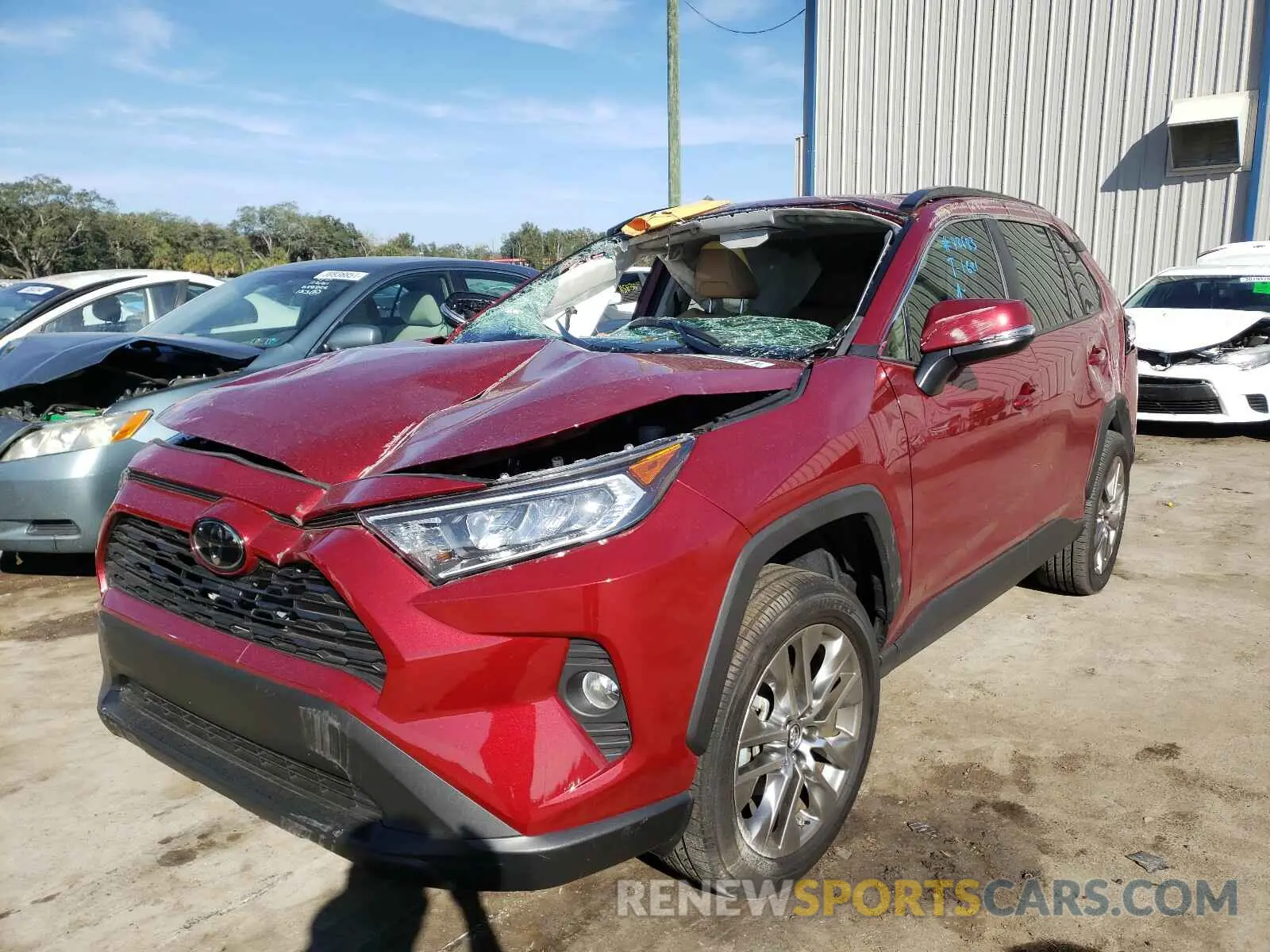 2 Photograph of a damaged car 2T3C1RFV1KW045769 TOYOTA RAV4 2019