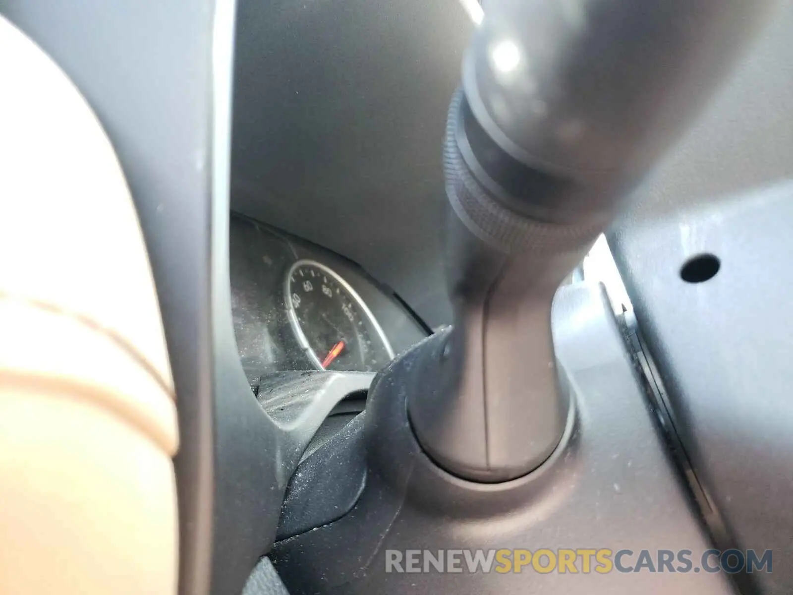 8 Photograph of a damaged car 2T3C1RFV1KW045769 TOYOTA RAV4 2019