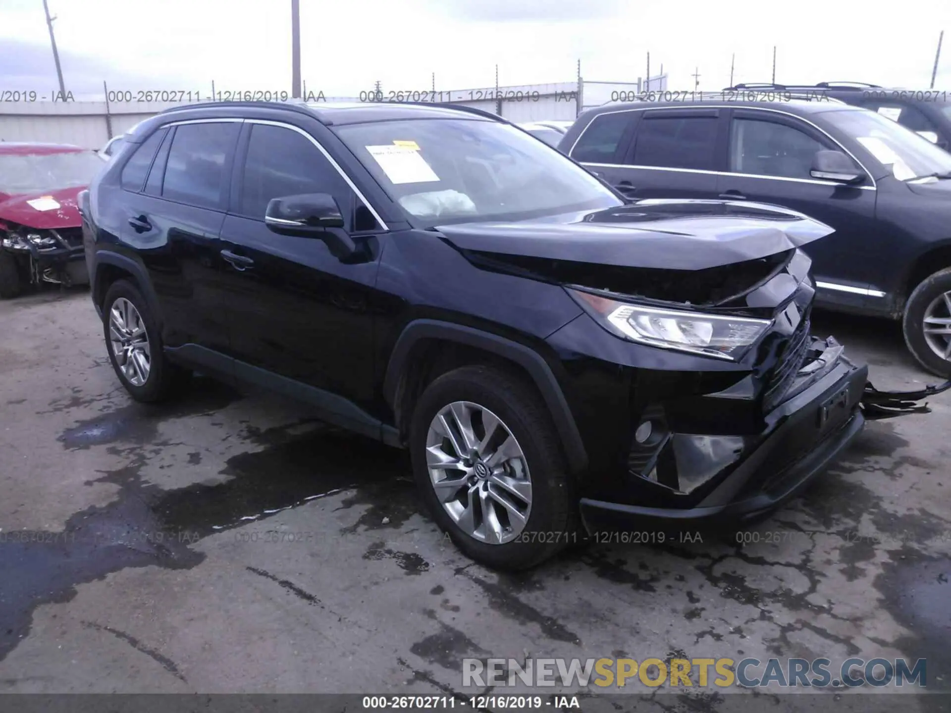 1 Photograph of a damaged car 2T3C1RFV2KW011775 TOYOTA RAV4 2019
