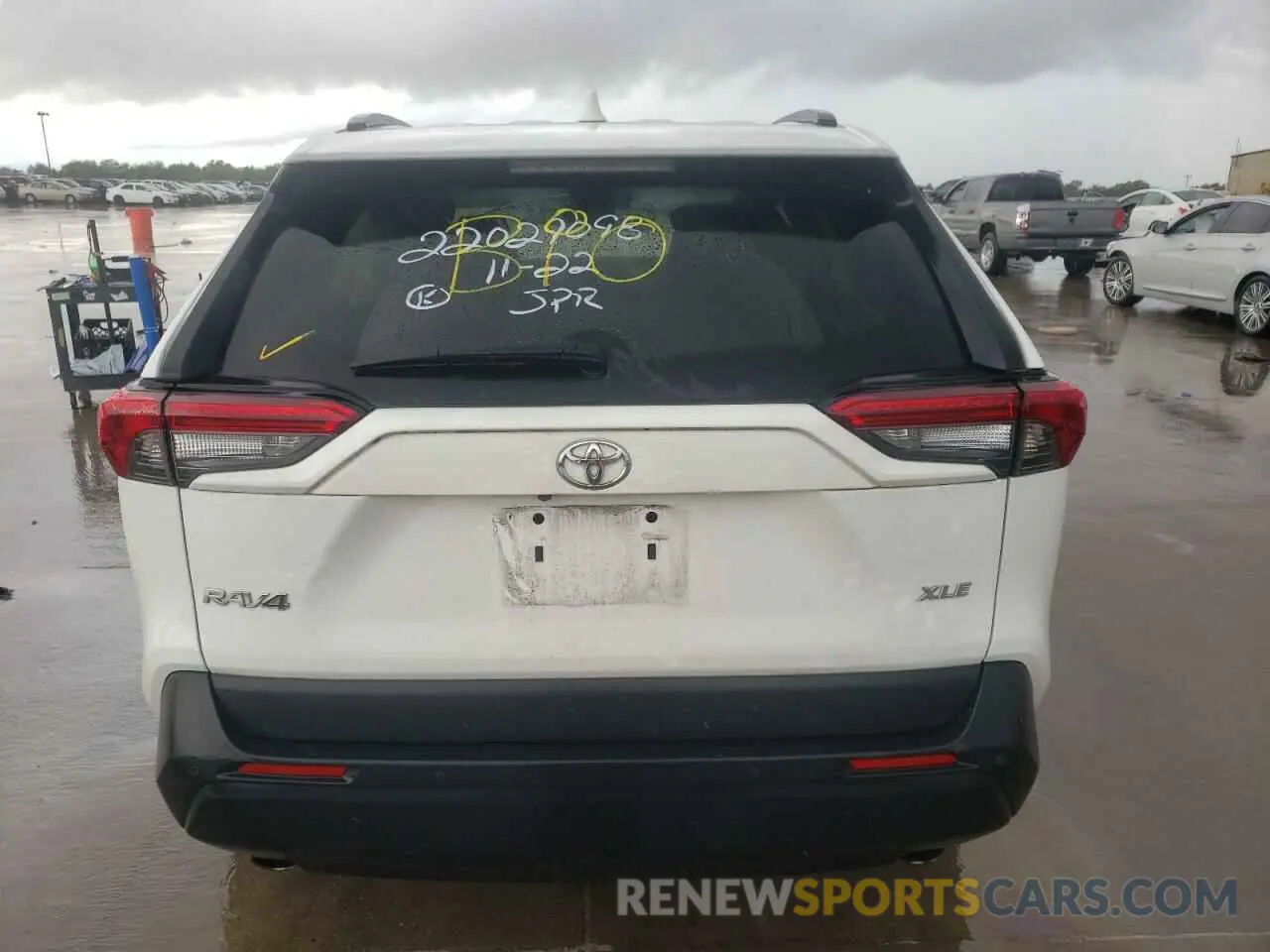 6 Фотография поврежденного автомобиля 2T3C1RFV3KC020051 TOYOTA RAV4 2019