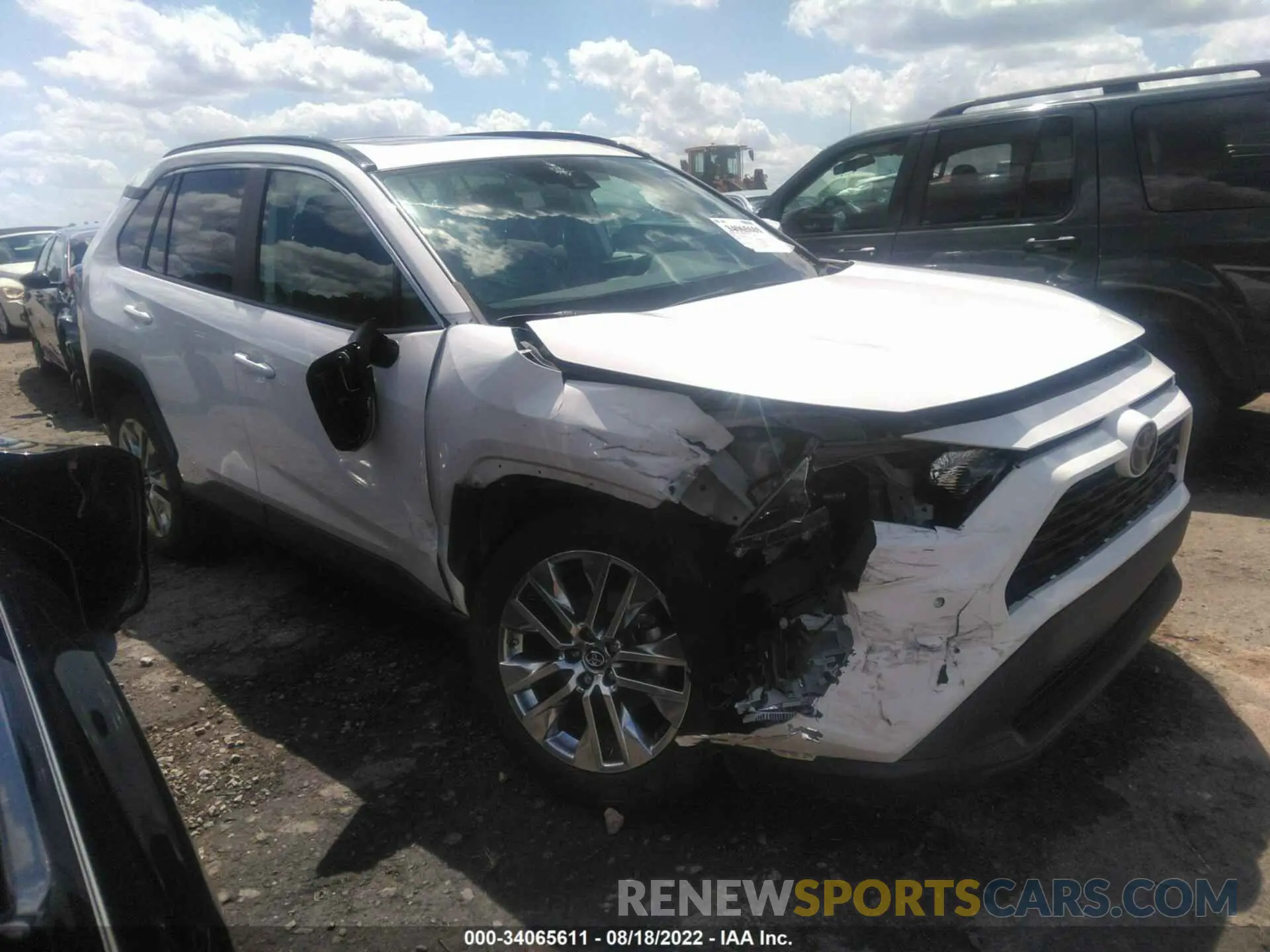 1 Photograph of a damaged car 2T3C1RFV3KC025847 TOYOTA RAV4 2019