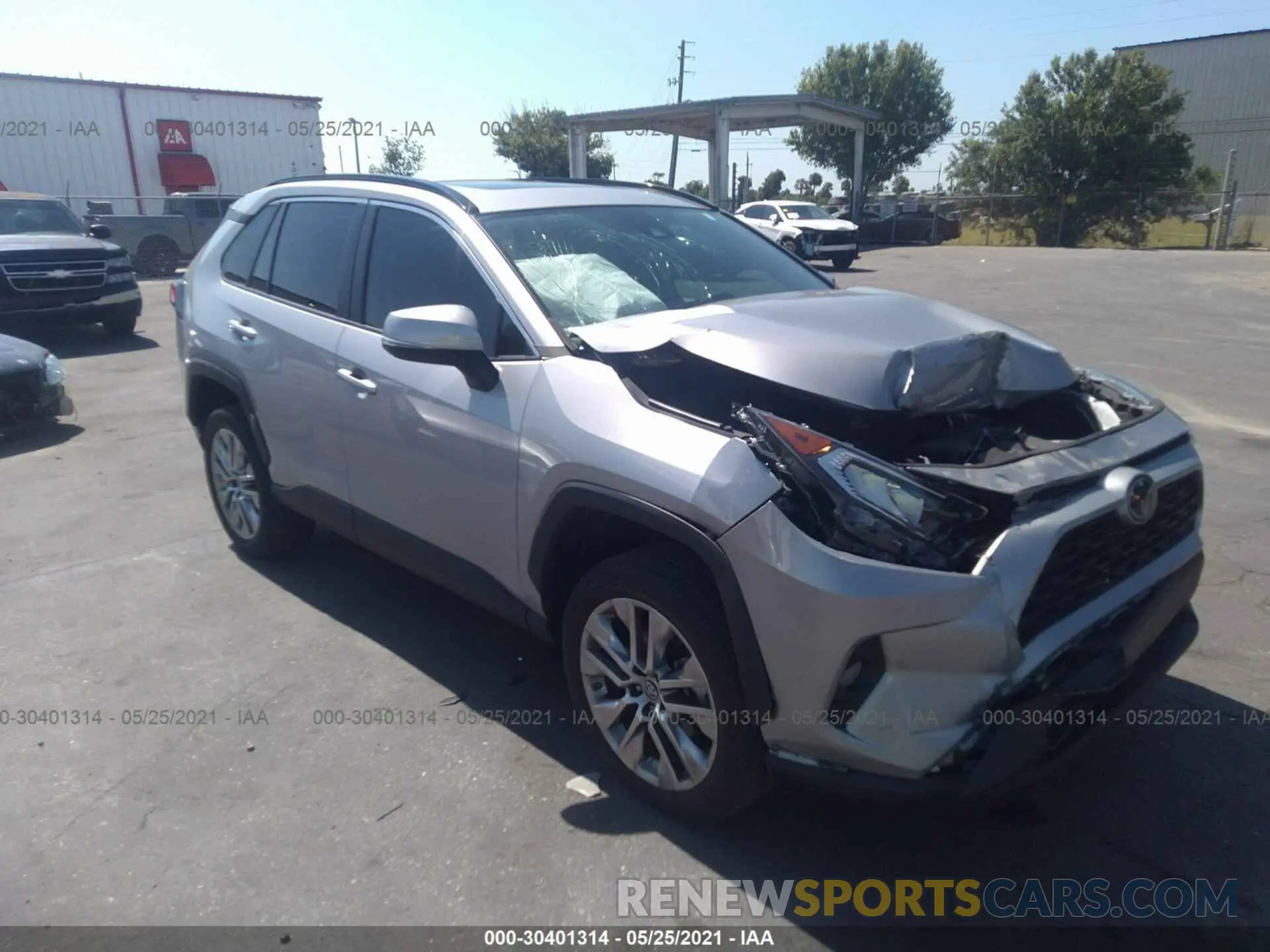 1 Photograph of a damaged car 2T3C1RFV3KW026320 TOYOTA RAV4 2019