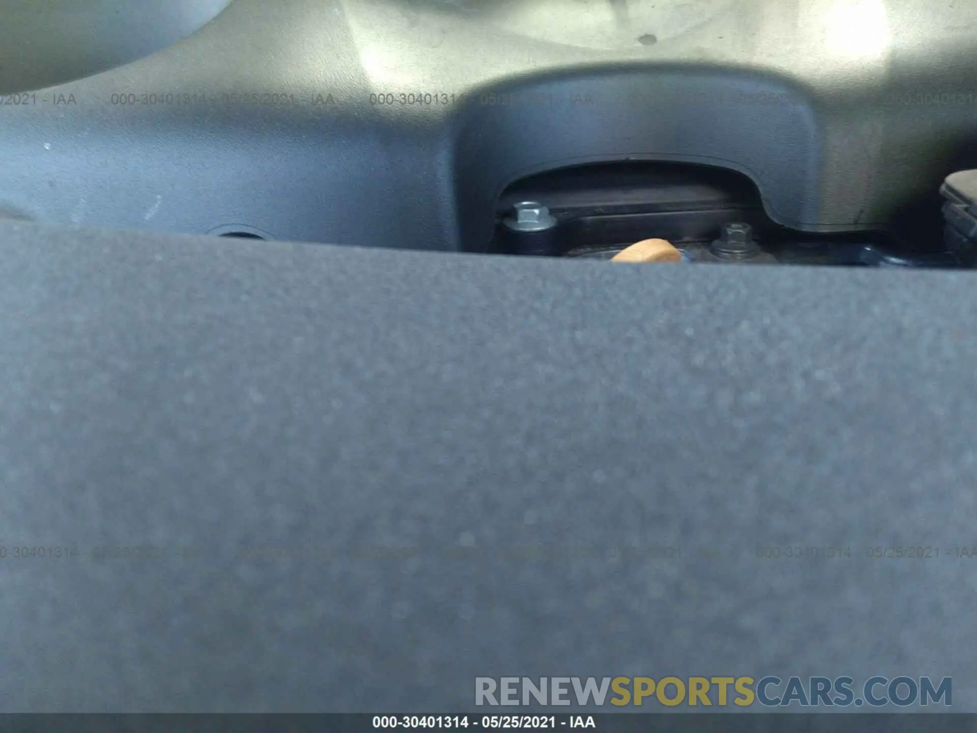 10 Photograph of a damaged car 2T3C1RFV3KW026320 TOYOTA RAV4 2019
