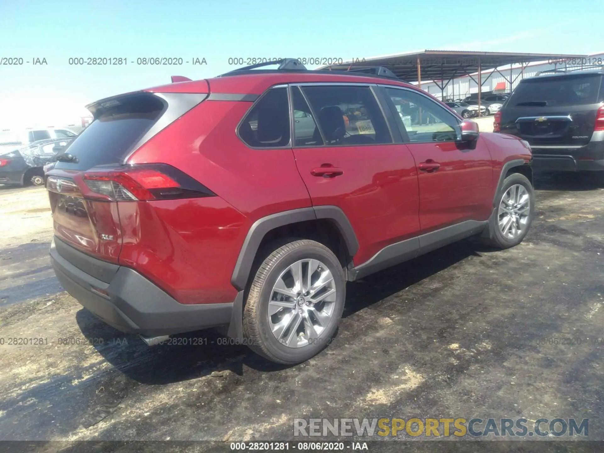 4 Photograph of a damaged car 2T3C1RFV3KW036443 TOYOTA RAV4 2019