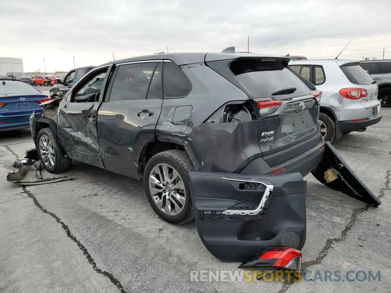 3 Фотография поврежденного автомобиля 2T3C1RFV4KC033360 TOYOTA RAV4 2019