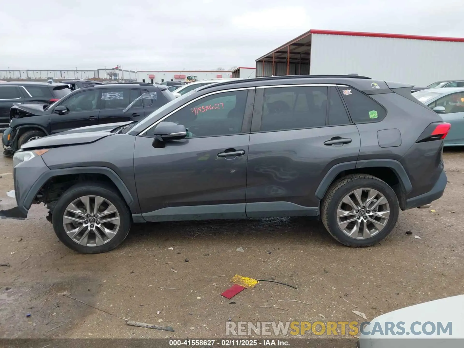 14 Photograph of a damaged car 2T3C1RFV4KW004827 TOYOTA RAV4 2019