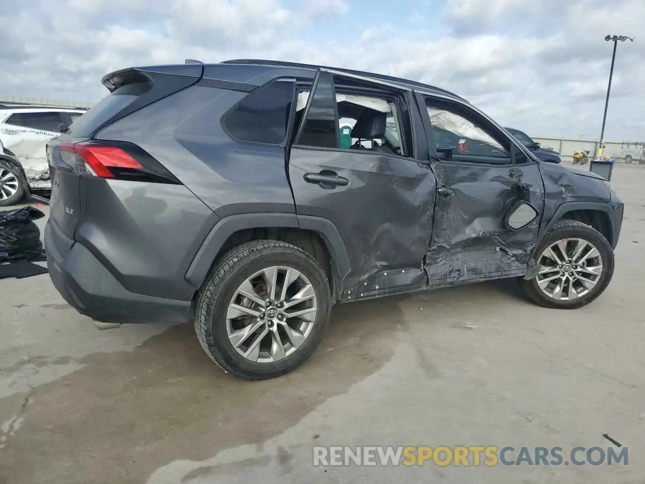 3 Фотография поврежденного автомобиля 2T3C1RFV5KC003039 TOYOTA RAV4 2019