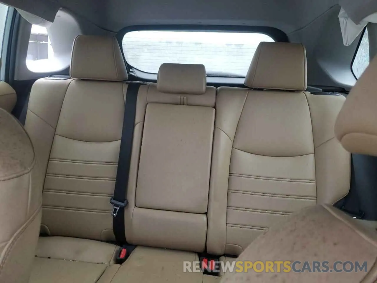 10 Photograph of a damaged car 2T3C1RFV5KW027369 TOYOTA RAV4 2019