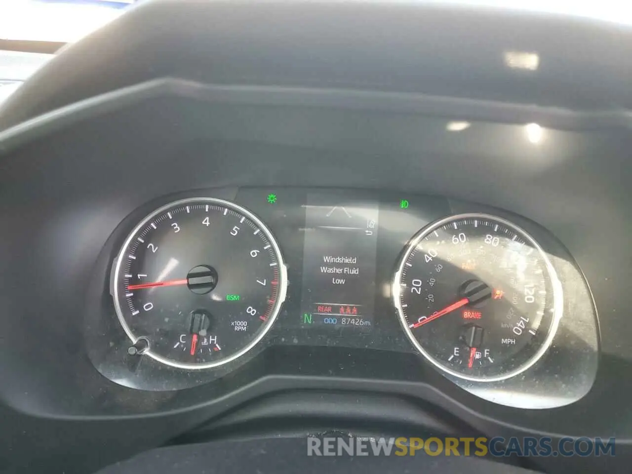9 Photograph of a damaged car 2T3C1RFV5KW033561 TOYOTA RAV4 2019