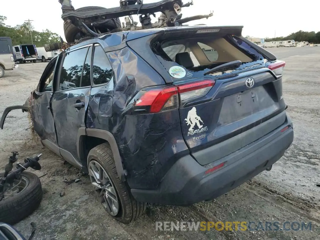 2 Фотография поврежденного автомобиля 2T3C1RFV6KW041197 TOYOTA RAV4 2019