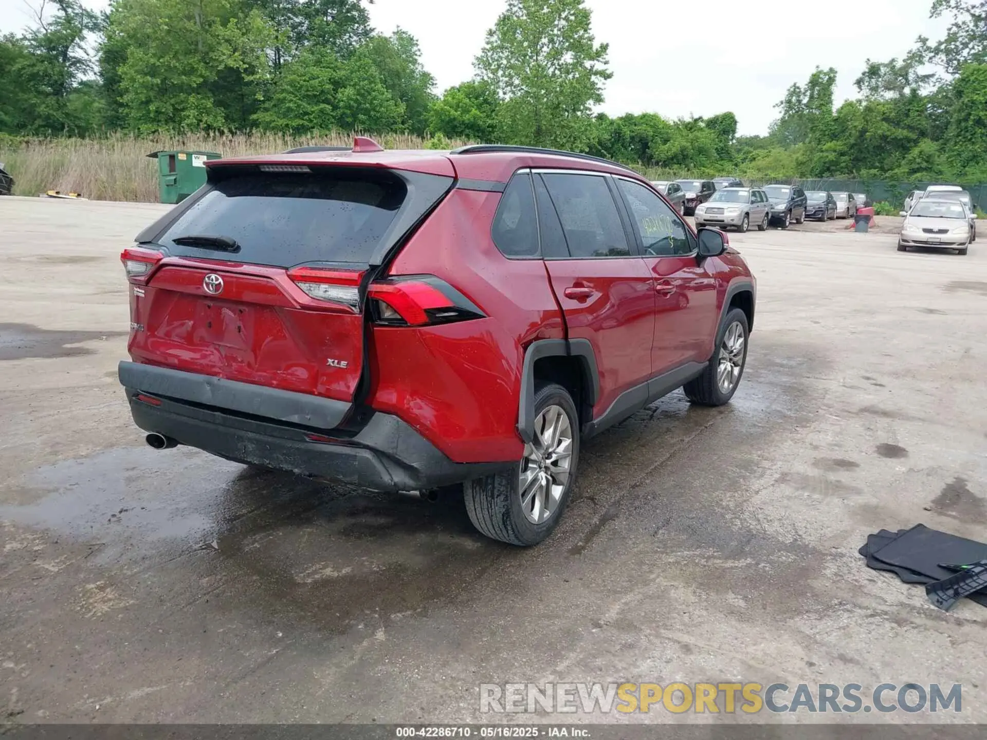 4 Photograph of a damaged car 2T3C1RFV6KW046206 TOYOTA RAV4 2019