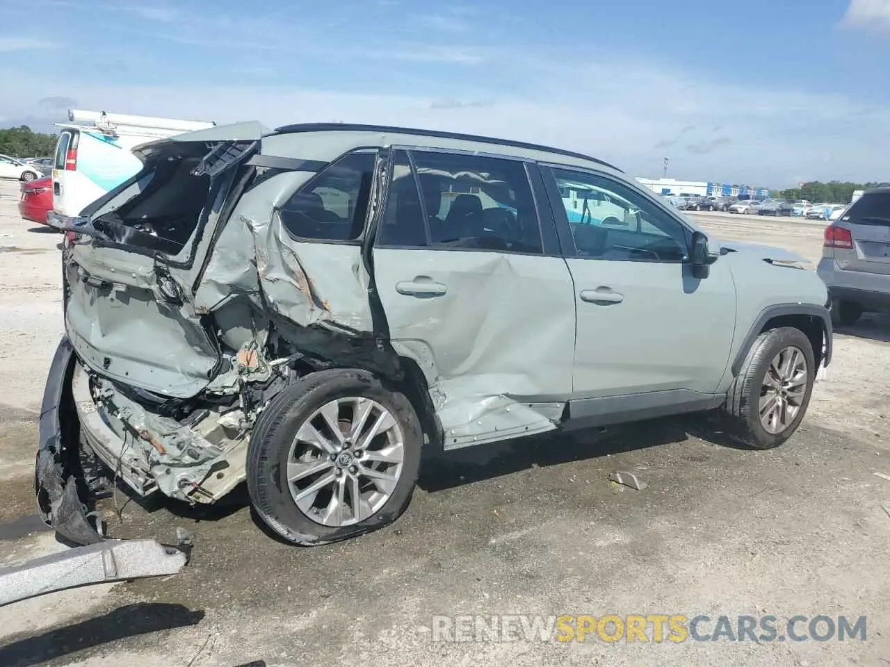 3 Фотография поврежденного автомобиля 2T3C1RFV7KW025588 TOYOTA RAV4 2019