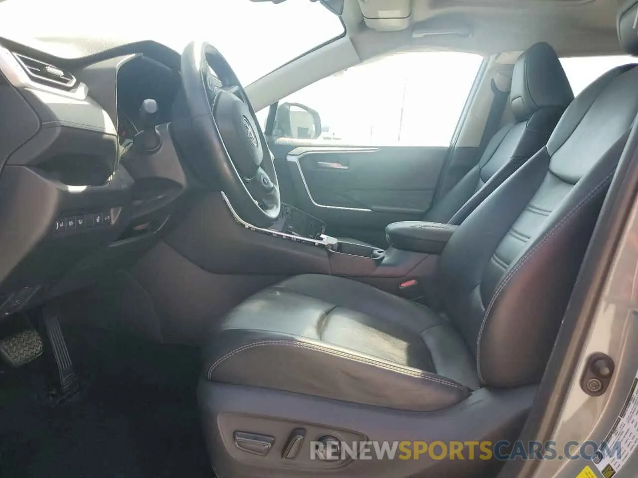 7 Фотография поврежденного автомобиля 2T3C1RFV7KW025588 TOYOTA RAV4 2019