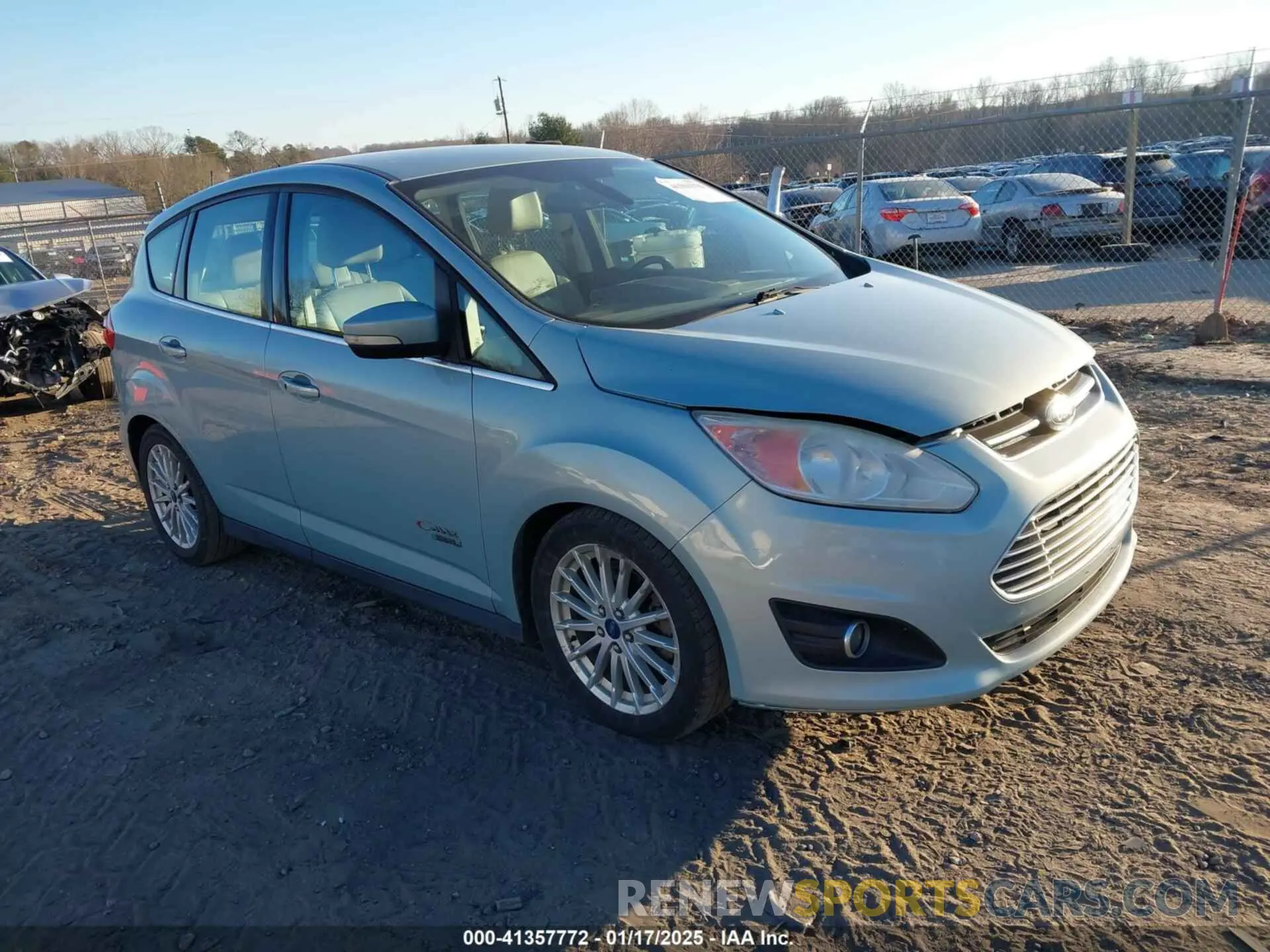 1 Photograph of a damaged car 2T3C1RFV7KW026367 TOYOTA RAV4 2019