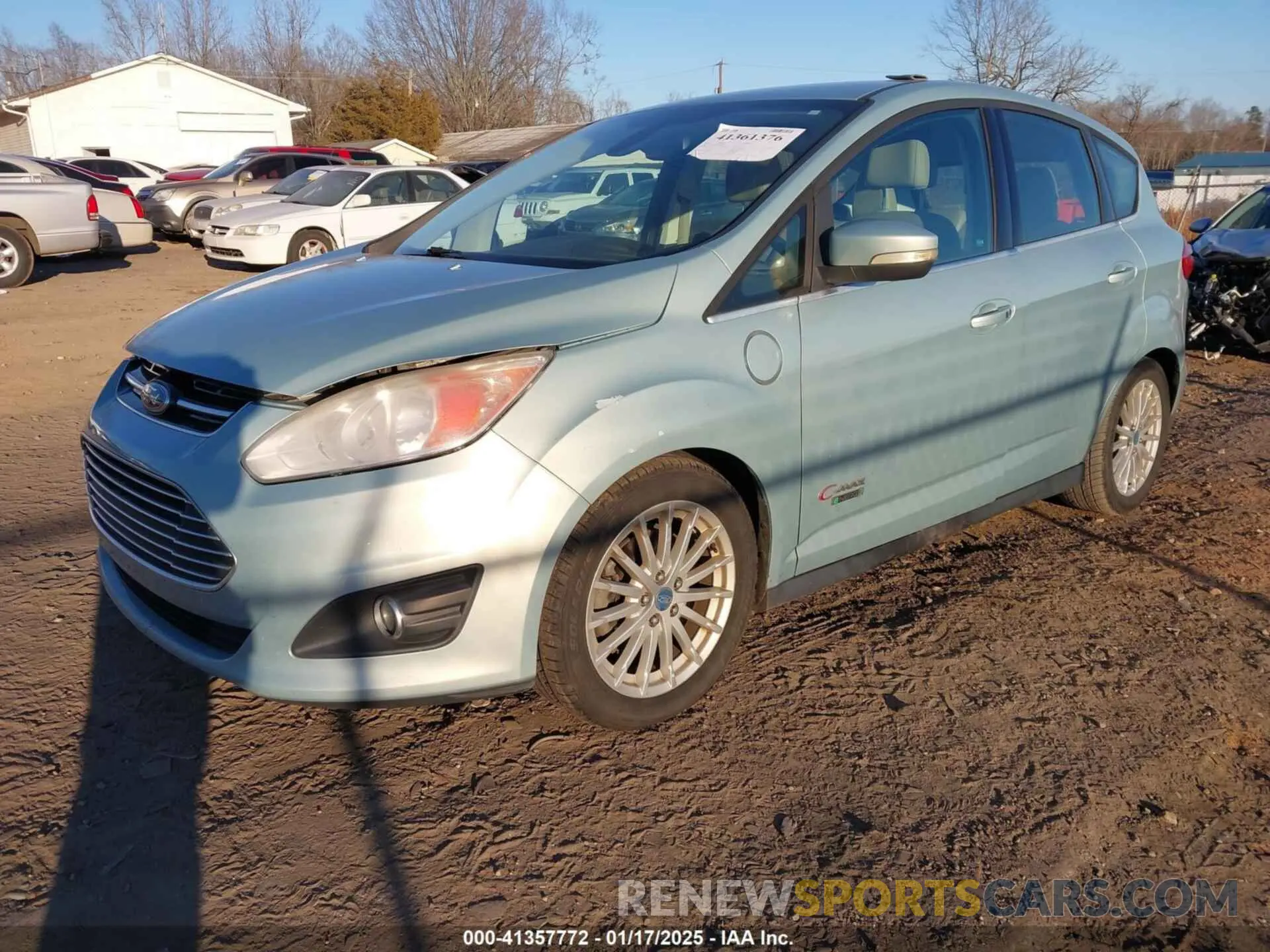 2 Photograph of a damaged car 2T3C1RFV7KW026367 TOYOTA RAV4 2019