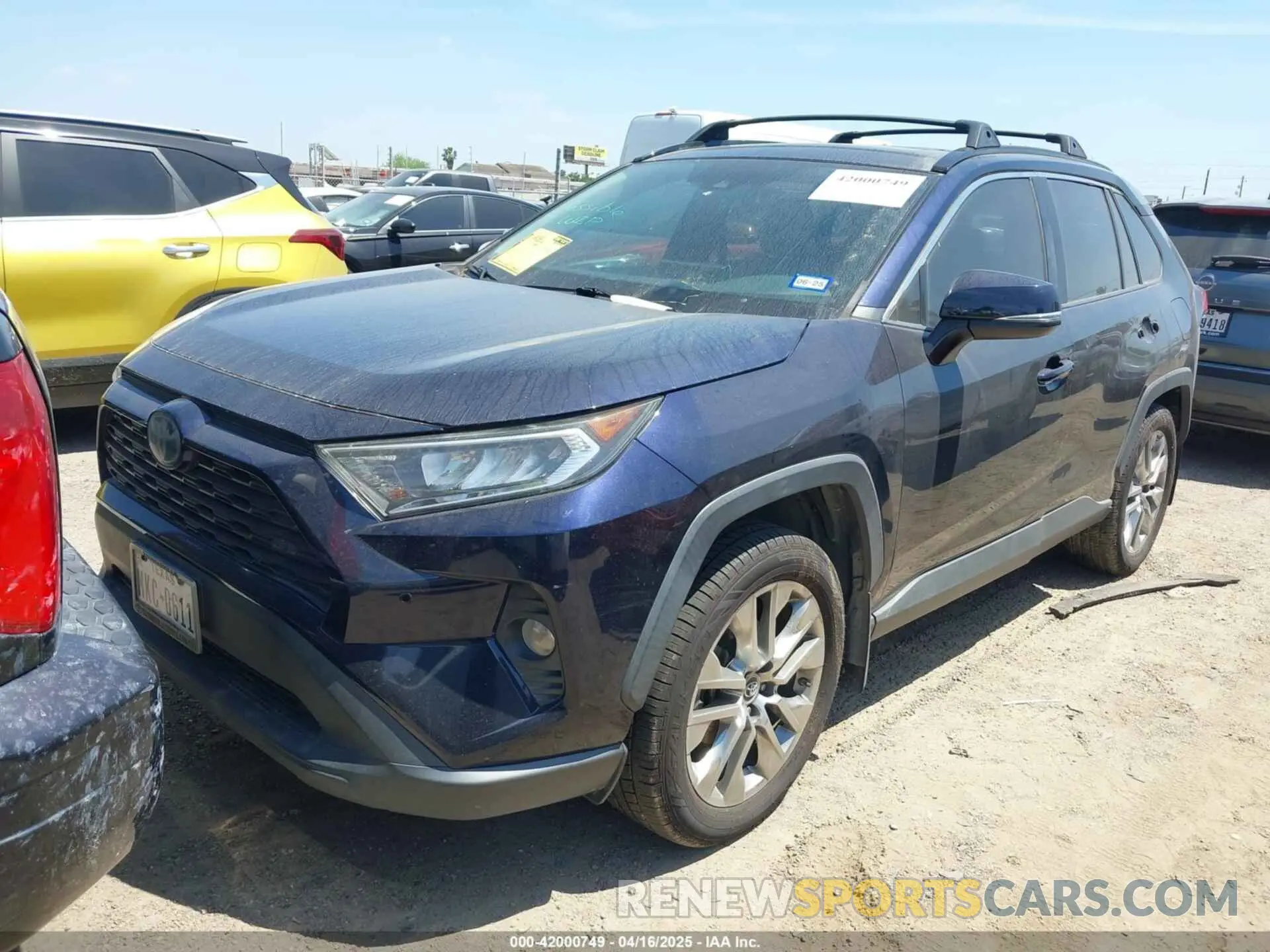 2 Photograph of a damaged car 2T3C1RFV7KW031438 TOYOTA RAV4 2019