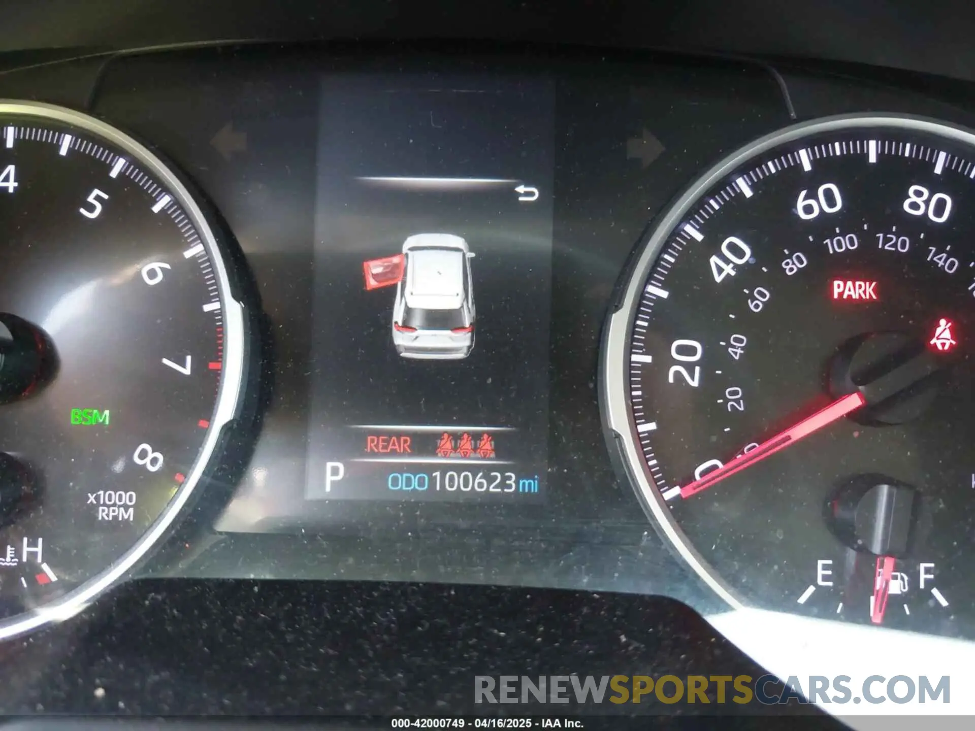 7 Photograph of a damaged car 2T3C1RFV7KW031438 TOYOTA RAV4 2019