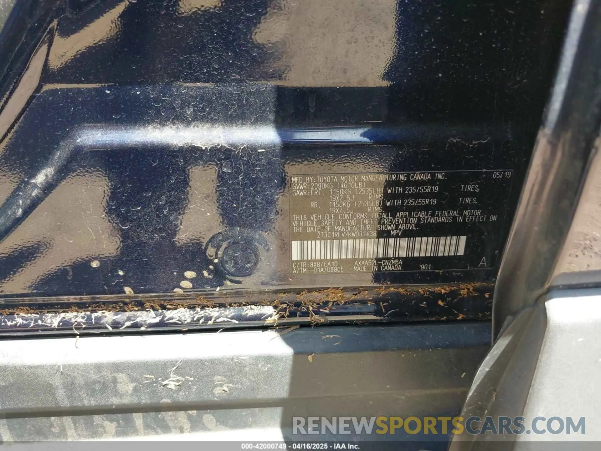 9 Photograph of a damaged car 2T3C1RFV7KW031438 TOYOTA RAV4 2019
